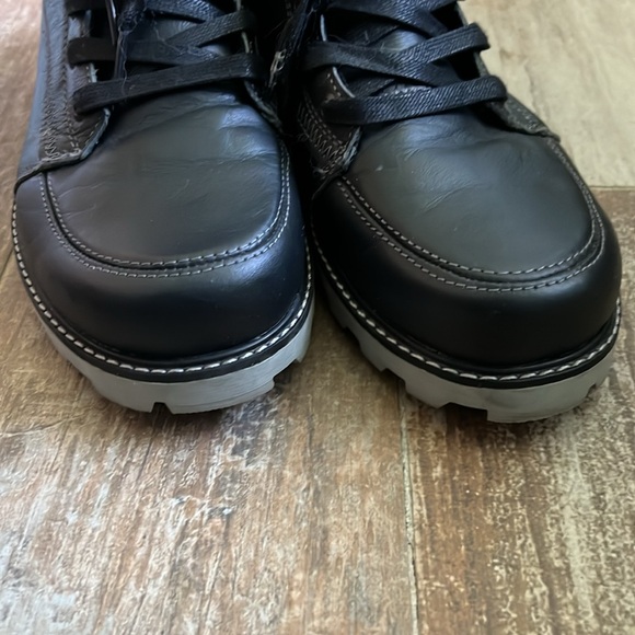 Mens Volcom Boots - Picture 9 of 9